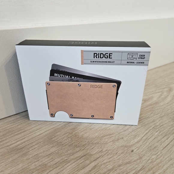 NEW Ridge Wallets - RFID Blocking / Magnet Safe (Multiple) - Picture 9 of 10